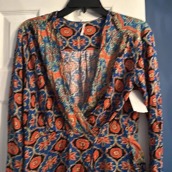 NEW Falling For You Top by FREE PEOPLE - Picture 7 of 7